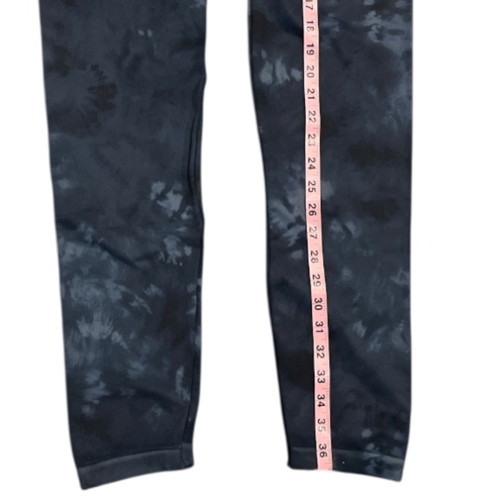 New SPANX Look at Me Now Seamless 3X 26-28 Deep Blue Tie-Dye Legging - Picture 6 of 6